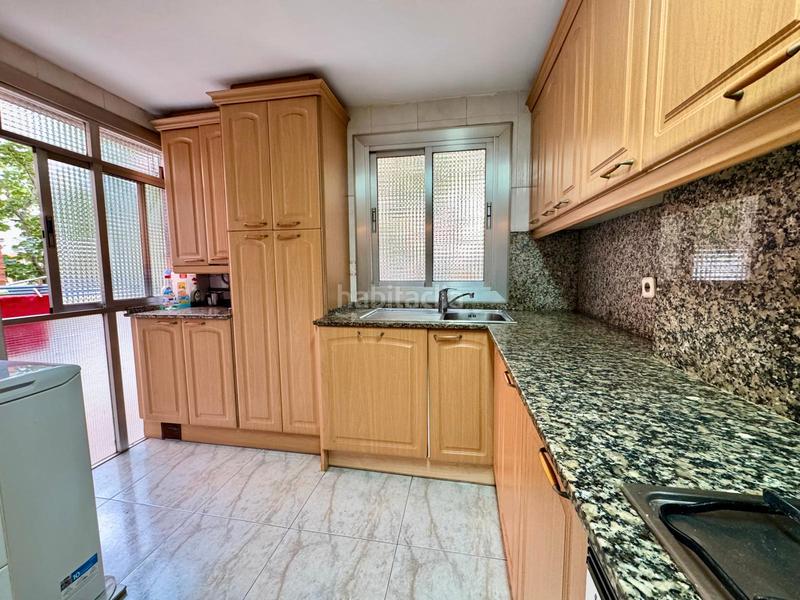 Foto 5a9f451f-d078-4d65-94c2-b586eaaad759. Flat with heating in La Marina del Port Barcelona