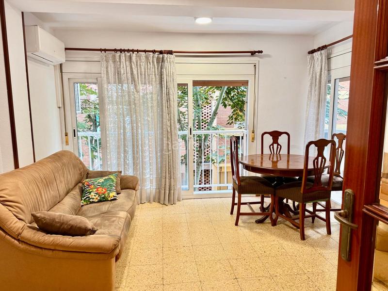 Foto 7cd1d0ad-6af4-4e0b-b226-84c3119eb4ca. Flat with heating in La Marina del Port Barcelona