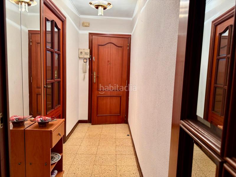 Foto ae2dd39c-ae6b-4b1a-8276-9d2f17472c2d. Flat with heating in La Marina del Port Barcelona