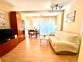 Pis  Carrer dels alts forns. ¡descubre tu nuevo hogar en este espectacular piso de 84 m² ubic