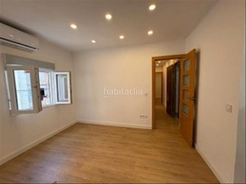 Foto fe68bdd4-4e89-4cf0-9dde-9ac7c1e94729. Appartamento con riscaldamento in Pubilla Cases Hospitalet de Llobregat (L´)