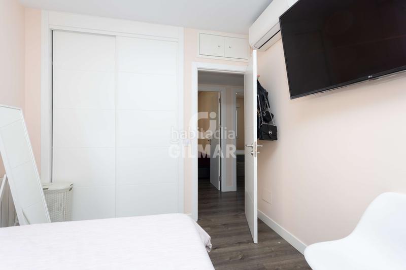 Foto 400a42e2-131c-437f-becc-ea8f6667b40c. Etagenwohnung mit heizung parking pool in Valdezarza Madrid