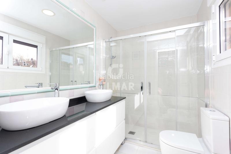 Foto 7228e271-c617-4d10-9576-7cd93d9954b4. Etagenwohnung mit heizung parking pool in Valdezarza Madrid