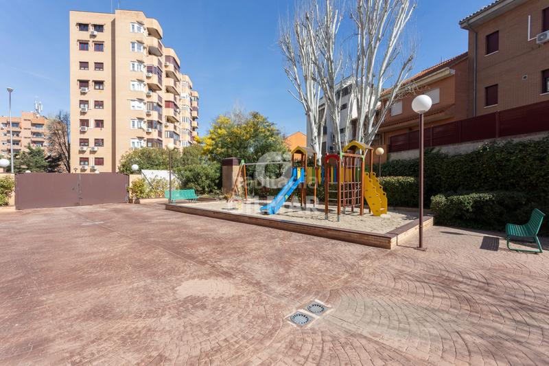 Foto 8f506336-3432-413a-bcf4-134fa94e7a9d. Etagenwohnung mit heizung parking pool in Valdezarza Madrid