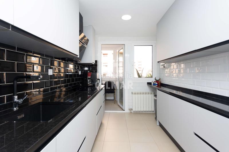 Foto 96e8c849-87d3-4a4f-8f5d-22c56f07b5a5. Etagenwohnung mit heizung parking pool in Valdezarza Madrid