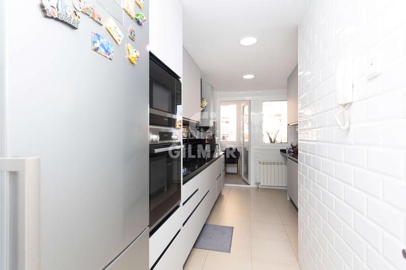 Foto a6195491-8545-4a97-a5f5-31f4776707e7. Etagenwohnung mit heizung parking pool in Valdezarza Madrid