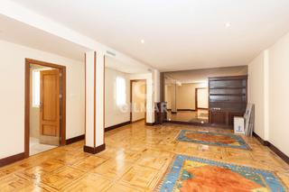 Appartement à Cuatro Caminos - Azca. Descubre esta impresionante propiedad situada en el prestigioso