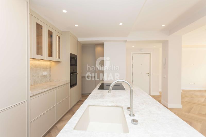Foto 6861564f-8e20-48b5-a963-595482f4b55b. Appartement avec chauffage parking dans Almenara-Ventilla Madrid