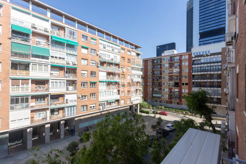 Foto a8ef4e7e-b7ce-470d-b1d3-38de11ac53a3. Appartement avec chauffage parking dans Almenara-Ventilla Madrid