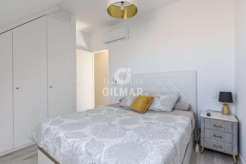 Foto d03bd7b3-b609-4161-a0c9-be4d1d491f06. Dúplex este luminoso ático dúplex se encuentra en el barrio de tetuán, a escasos metros de la calle bravo murillo, en un edificio de reci en Madrid