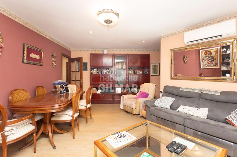 Foto 05d0229c-00f3-4efb-8ac6-2837efea060a. Pis amb calefacció aparcament a Bellas Vistas Madrid