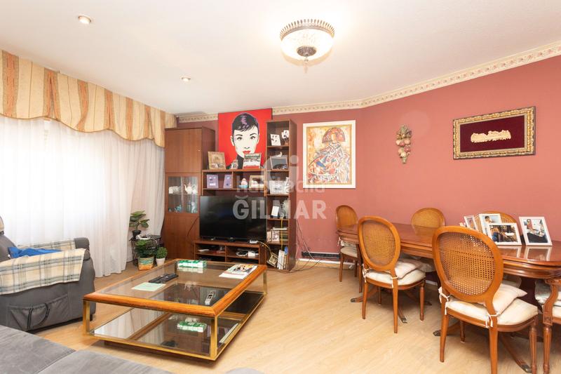 Foto 38b06b06-c37c-4184-a417-bffb99061531. Pis amb calefacció aparcament a Bellas Vistas Madrid