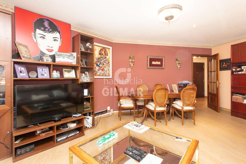 Foto 41b3118b-5ef8-4277-b6f0-a9bc78ba5f31. Pis amb calefacció aparcament a Bellas Vistas Madrid