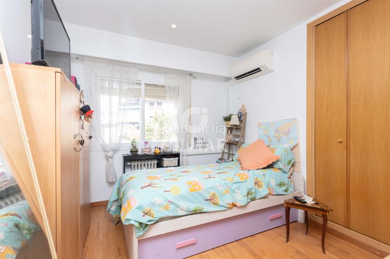 Foto 805accc4-694a-4474-ad61-3b9e84e72a05. Pis amb calefacció aparcament a Bellas Vistas Madrid