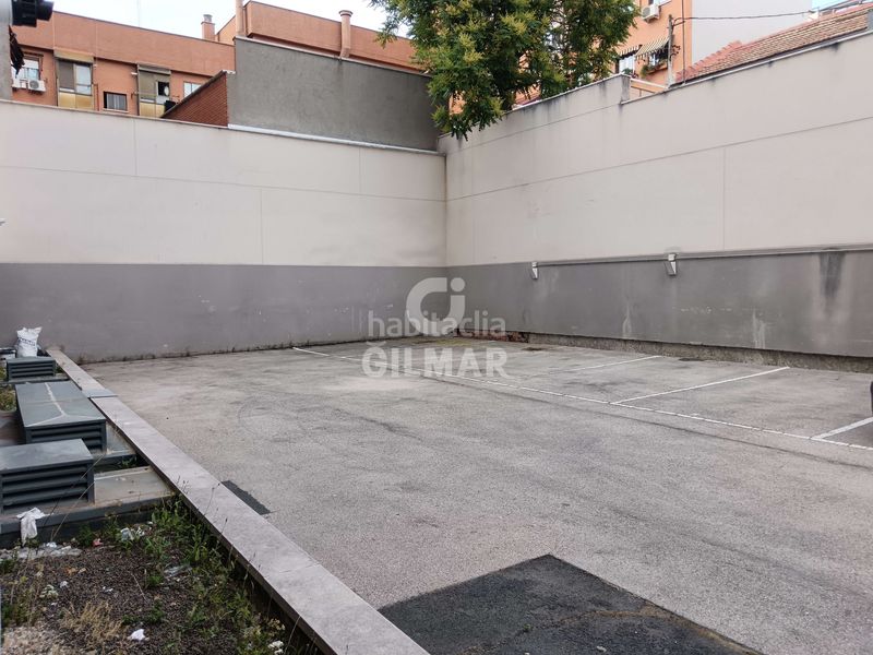Foto d5abae8e-4141-4095-b43b-dd3be22a030a. Aparcament cotxe a Valdeacederas Madrid