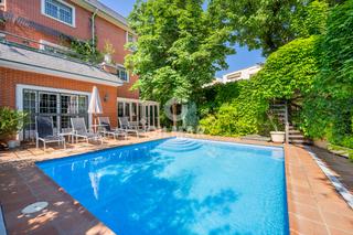 Chalet à Nueva España. En el exclusivo y elegante barrio de nueva españa, en chamartín,