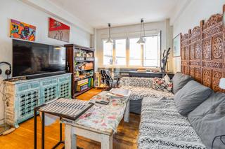 Piso en Castilla. Piso de 114 m en el barrio de castilla, con 4 dormitorios y exce