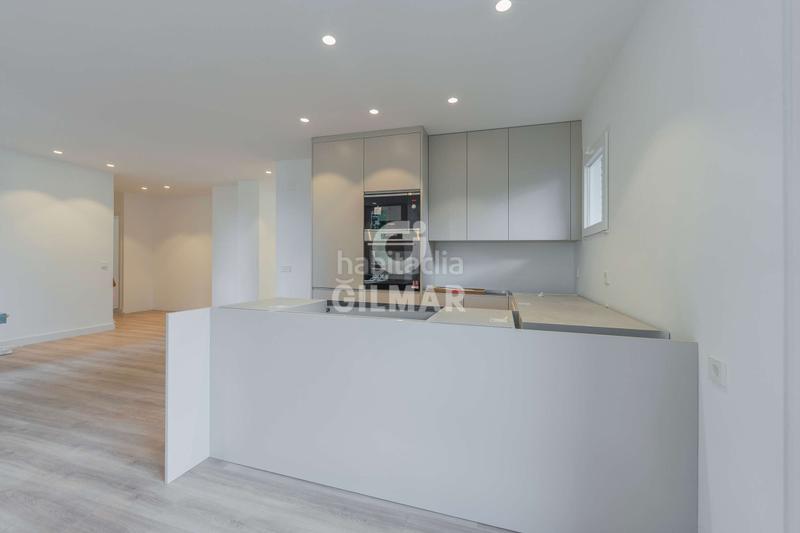 Foto f1d1dc9f-0fd9-4670-b3ab-5f8def4bfacf. Piso luminosidad, ubicación y calidades de lujo en Nueva España una vivienda con todo lo que buscasen el corazón del prestigioso barri en Madrid