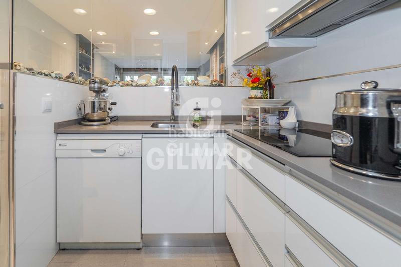 Foto 51eeca38-be09-4cb5-9a30-fef8c60099a3. Etagenwohnung mit heizung parking in Nueva España Madrid