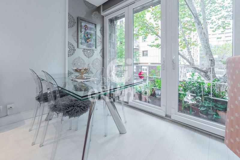 Foto 77dd9685-b39a-4a6e-851a-9aea9339b19f. Etagenwohnung mit heizung parking in Nueva España Madrid