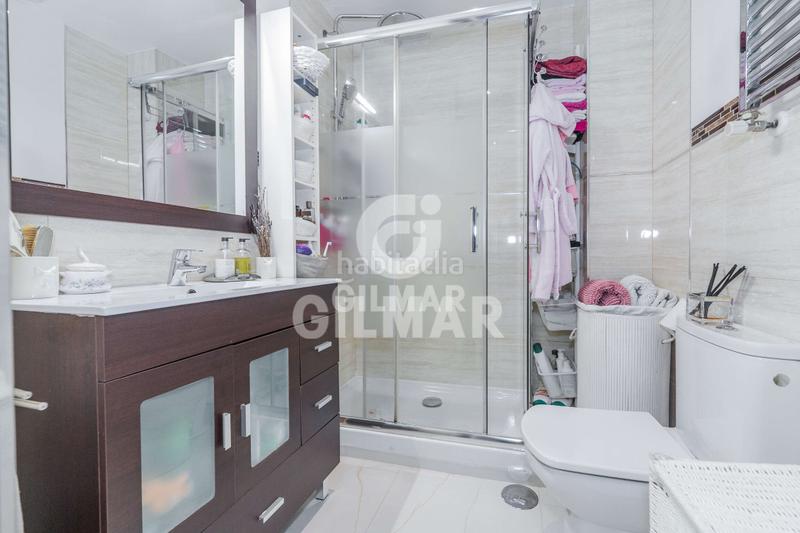 Foto da42a3b7-950d-4961-be30-395c7dc07c14. Etagenwohnung mit heizung parking in Nueva España Madrid