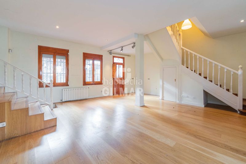 Casa pareada chalet pareado con jardín privado en hispanoamérica chamartínen una tranquila calle residencial del exclusivo barrio de hispanoam en Madrid - Imagen 3