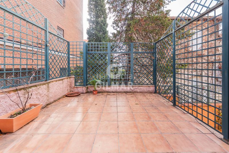 Casa pareada chalet pareado con jardín privado en hispanoamérica chamartínen una tranquila calle residencial del exclusivo barrio de hispanoam en Madrid - Imagen 8
