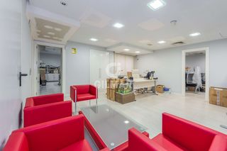 Büro in El Viso. Descubre esta magnífica oficina ubicada en el prestigioso barrio