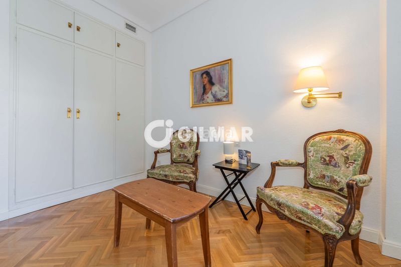 Foto a56235c4-b07b-4a78-a4fb-c273bb670752. Pis amb calefacció aparcament a Hispanoamérica-Bernabéu Madrid