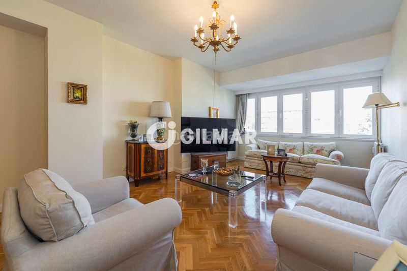 Foto b552c029-4c5b-47bd-bfb9-cc8dd3d03e66. Pis amb calefacció aparcament a Hispanoamérica-Bernabéu Madrid