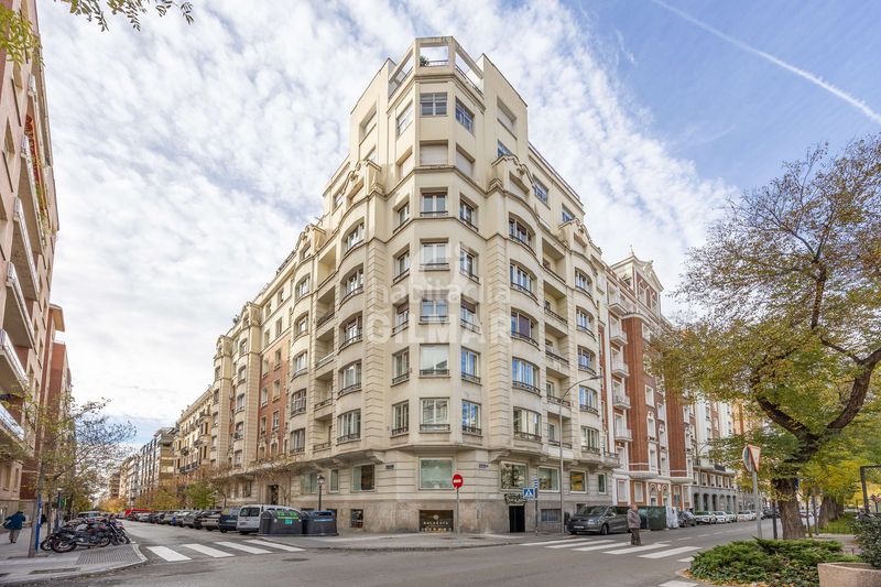 Piso barrio de salamanca, calle núñez de balboa junto a calle juan bravo, magnífica vivienda en planta alta exterior con vistas despeja en Madrid - Imagen 33