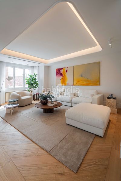 Foto 3f27a9ca-357a-4620-93bc-73a81e1f88da. Pis amb calefacció a Castellana Madrid