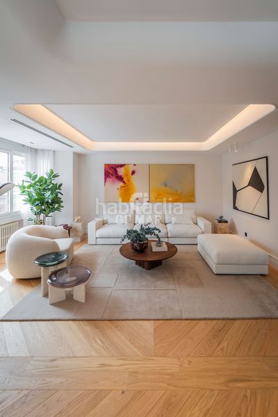 Foto 50617c07-d14e-4cd7-ae19-b36bedb8ea50. Pis amb calefacció a Castellana Madrid