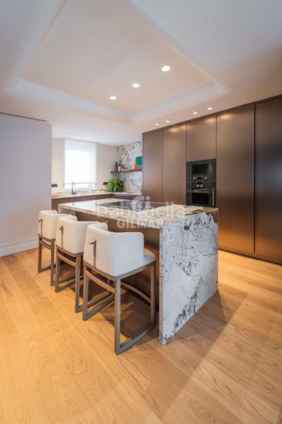 Foto 66289314-dd66-4652-9588-180815a1b29f. Pis amb calefacció a Castellana Madrid