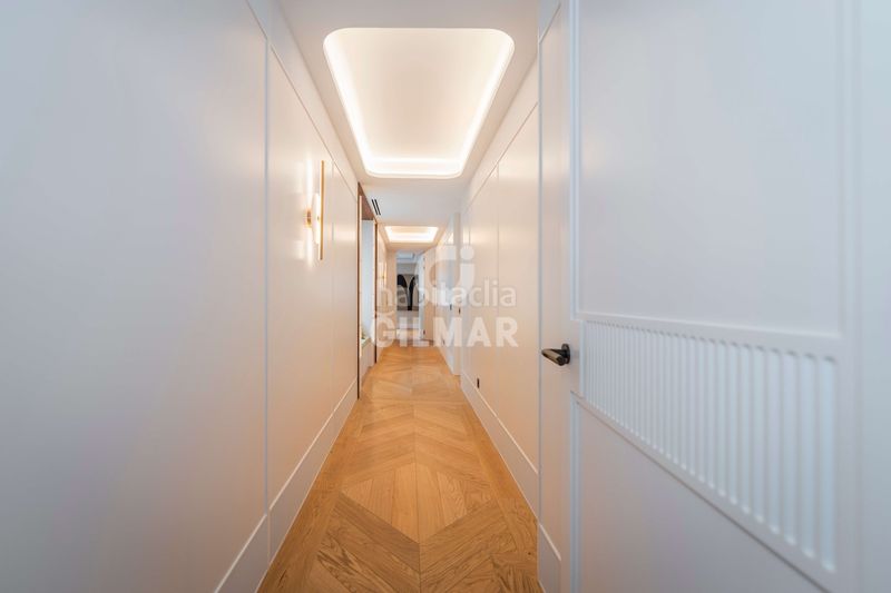 Foto 6d44bf2e-23f0-4ab4-8835-e792182792f6. Pis amb calefacció a Castellana Madrid