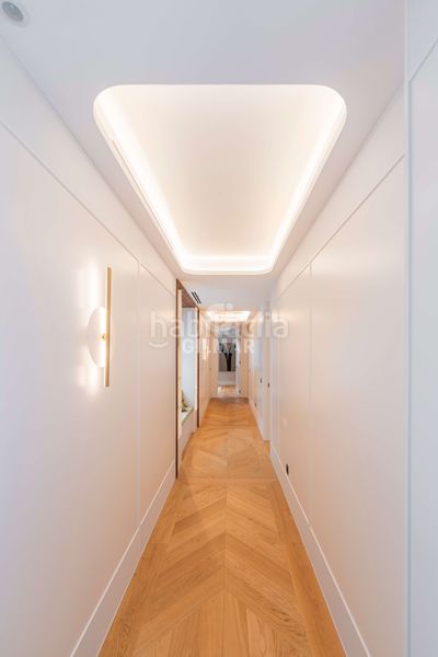 Foto e7548bb4-8360-4c41-9989-53cfb536a642. Pis amb calefacció a Castellana Madrid