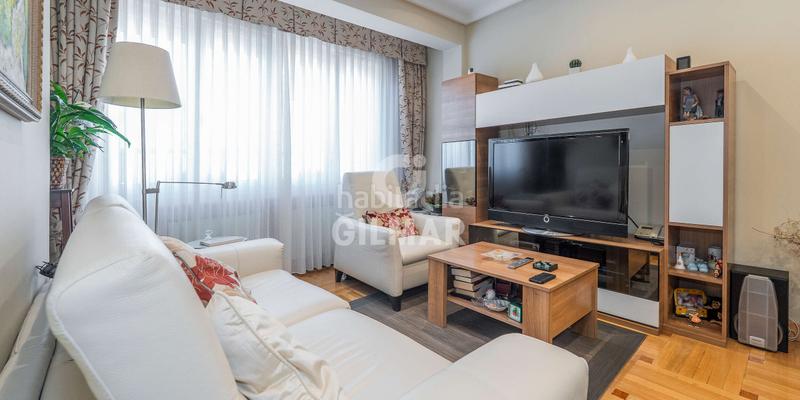 Foto b8edde8d-8327-4dcf-ae3c-3dc71a91633c. Flat with heating in Goya Madrid