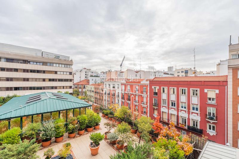 Foto 1a7d62de-b4b2-4026-adc3-6c96aafab590. Piso edificio eurocis, seguridad 24 horas, exterior, luminoso, estancias amplias, en buen estado, ha estado alquilado, posibilidad de g en Madrid