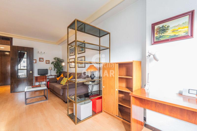 Foto 541a7e9c-b25a-4f0a-9a2d-7a5e839ef6cb. Piso edificio eurocis, seguridad 24 horas, exterior, luminoso, estancias amplias, en buen estado, ha estado alquilado, posibilidad de g en Madrid