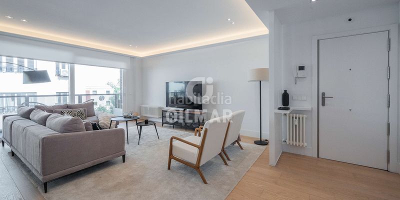 Foto 4d49d328-8870-49c6-a172-561205b38994. Pis amb calefacció aparcament a Castellana Madrid