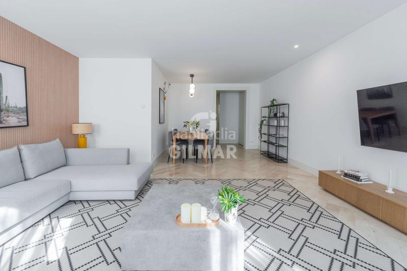 Foto 73c2b1fc-c7b9-4f9a-bdcf-998dd69930ea. Flat with heating parking pool in Lista Madrid