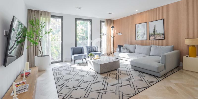 Foto 80e33efb-4f23-41e7-950c-66c1b73e2cbc. Flat with heating parking pool in Lista Madrid