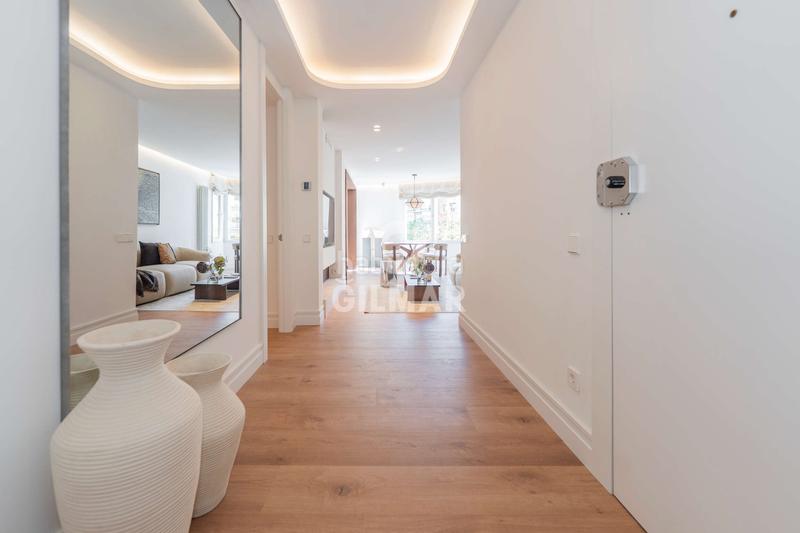 Foto fdeaff10-275a-40bb-8672-04a4b552a463. Etagenwohnung mit heizung in Quintana Madrid