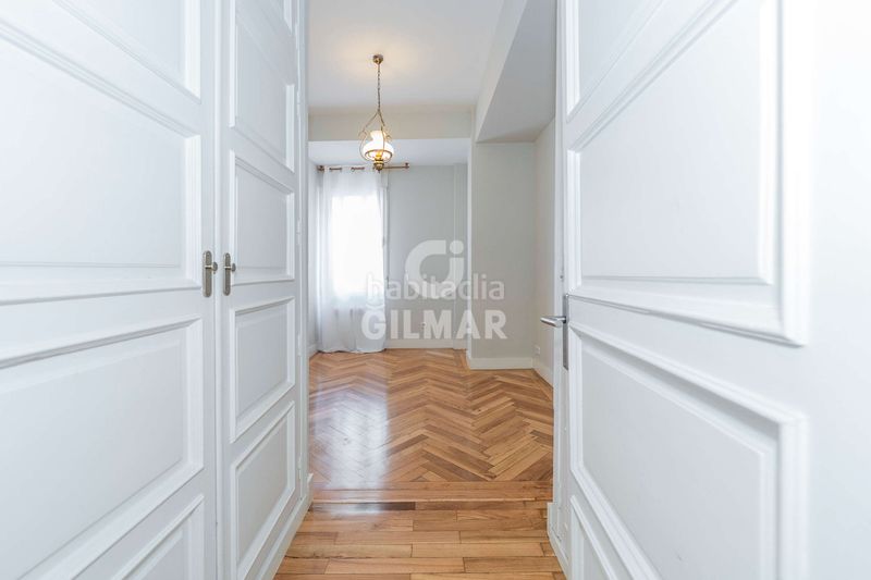 Foto e1e16643-f542-4cd1-ba67-8dd9c5b7c85d. Pis amb calefacció aparcament a Castellana Madrid