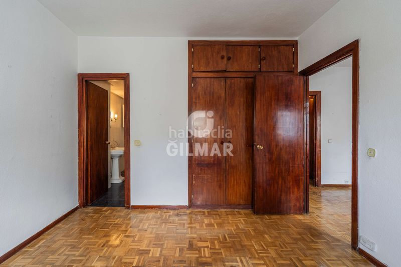 Foto f6ecd33b-9edb-4886-a3e0-7ea0d34e6403. Apartament amb calefacció a Castellana Madrid