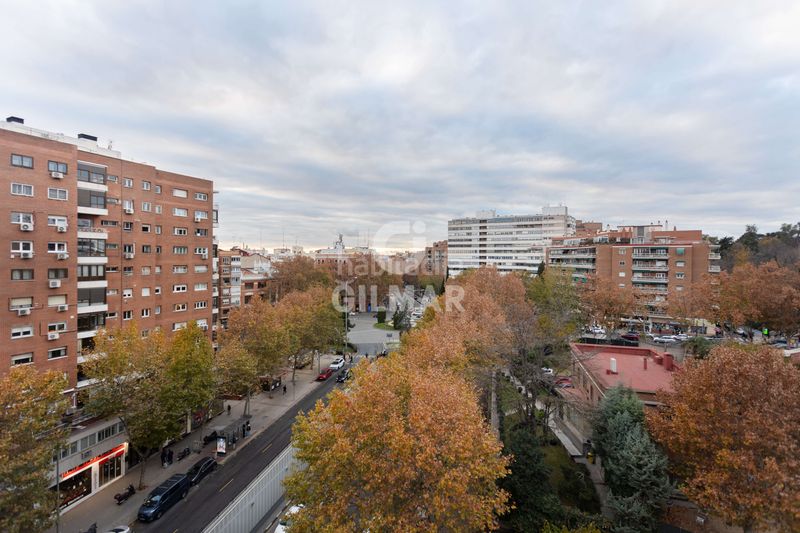 Foto fef57f1d-bfcf-4ad9-b6cc-d56c2874e5f4. Pis amb calefacció a Niño Jesús Madrid