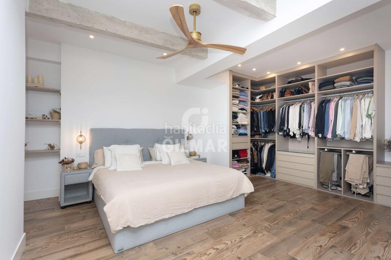 Foto 6ccbf294-a9e5-4c00-a94e-a34c33dcf170. Piso descubre el lujo y la elegancia en este espectacular piso ubicado en la calle montalbán en el prestigioso barrio de Jerónimos, en en Madrid