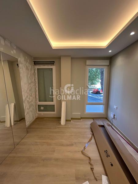 Foto b8fe3f9f-e4a2-4618-ac07-e26dd46bb35f. Planta baja vivienda en moratalaz bajo reformado con entrada independientete presentamos una excelente oportunidad en el barrio de moratalaz, en Madrid