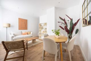 Piso en Ibiza. Piso en ibiza de 63 m2, 2 dormitorios, 1 baño, interior, muy lum