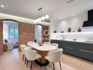 Piso en Ibiza. En pleno corazón del emblemático barrio de ibiza, dentro del dis